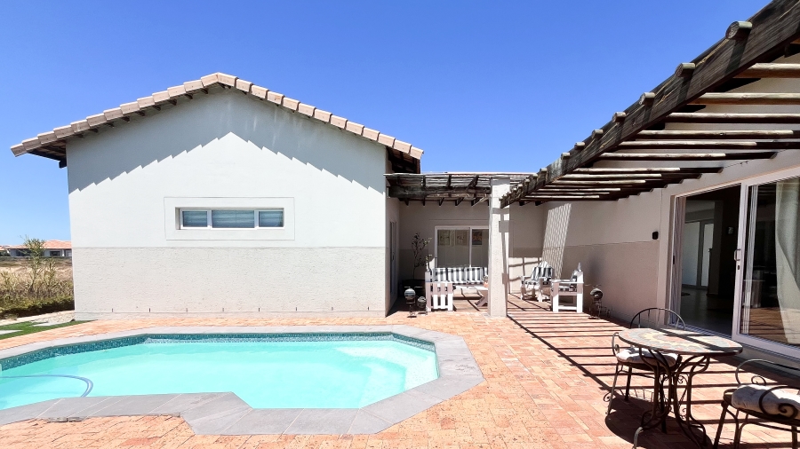To Let 3 Bedroom Property for Rent in Langebaan Country Estate Western Cape